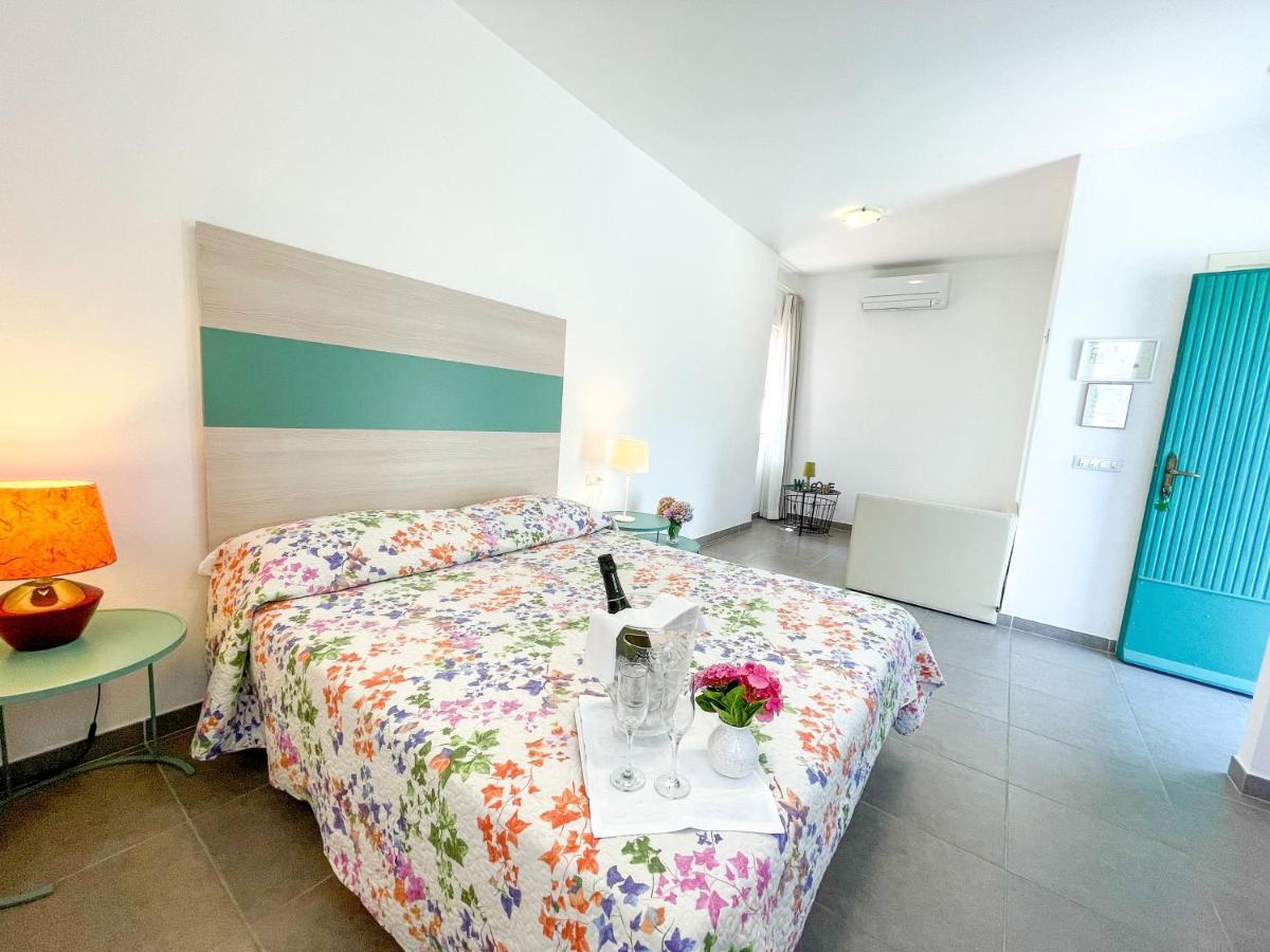 Il Capanno Hotel Pietra Ligure Kültér fotó
